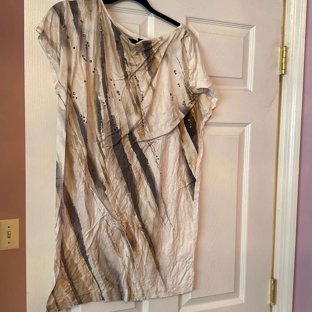 Escada woman beautiful tunic , size L, worn twice, good condition